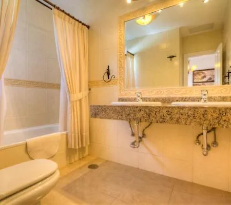 Los Mojones - Great 4 Bedroom With Heated Pool And Hot-tub Тиас